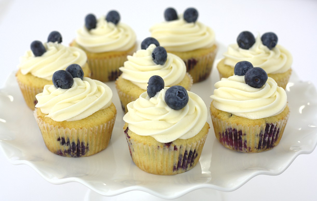 Blueberry Cupcakes - Kristine&amp;#39;s Kitchen