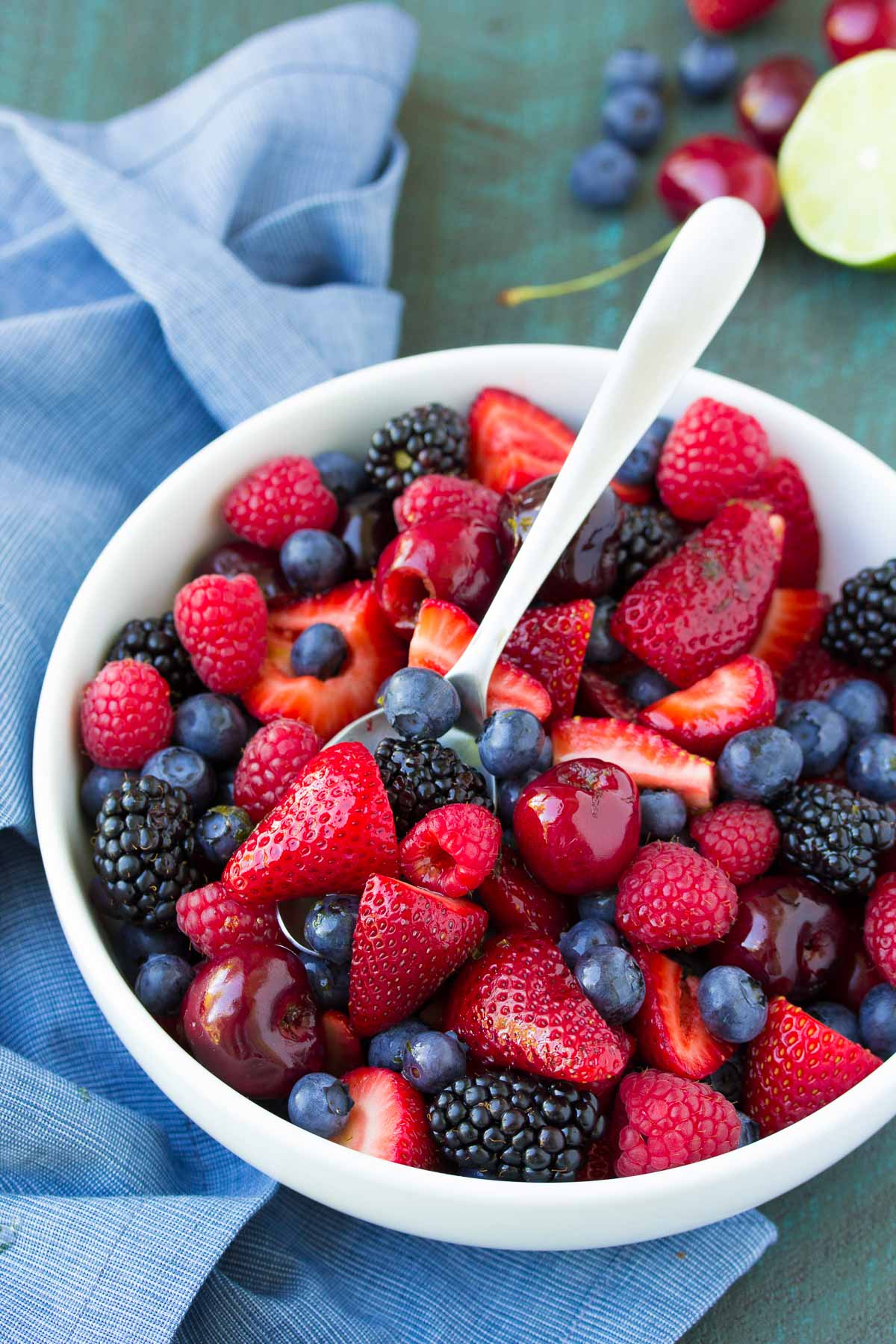 The BEST Fruit Salad - Refreshing and Delicious!