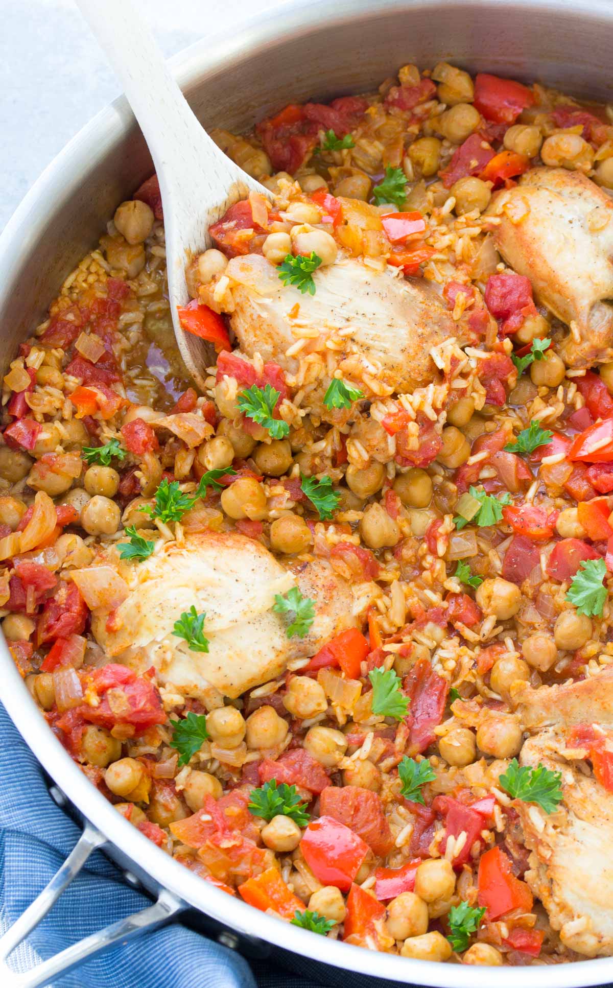 one-pot-spanish-chickpea-chicken