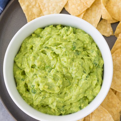 The Best Guacamole Recipe - Quick and Easy!