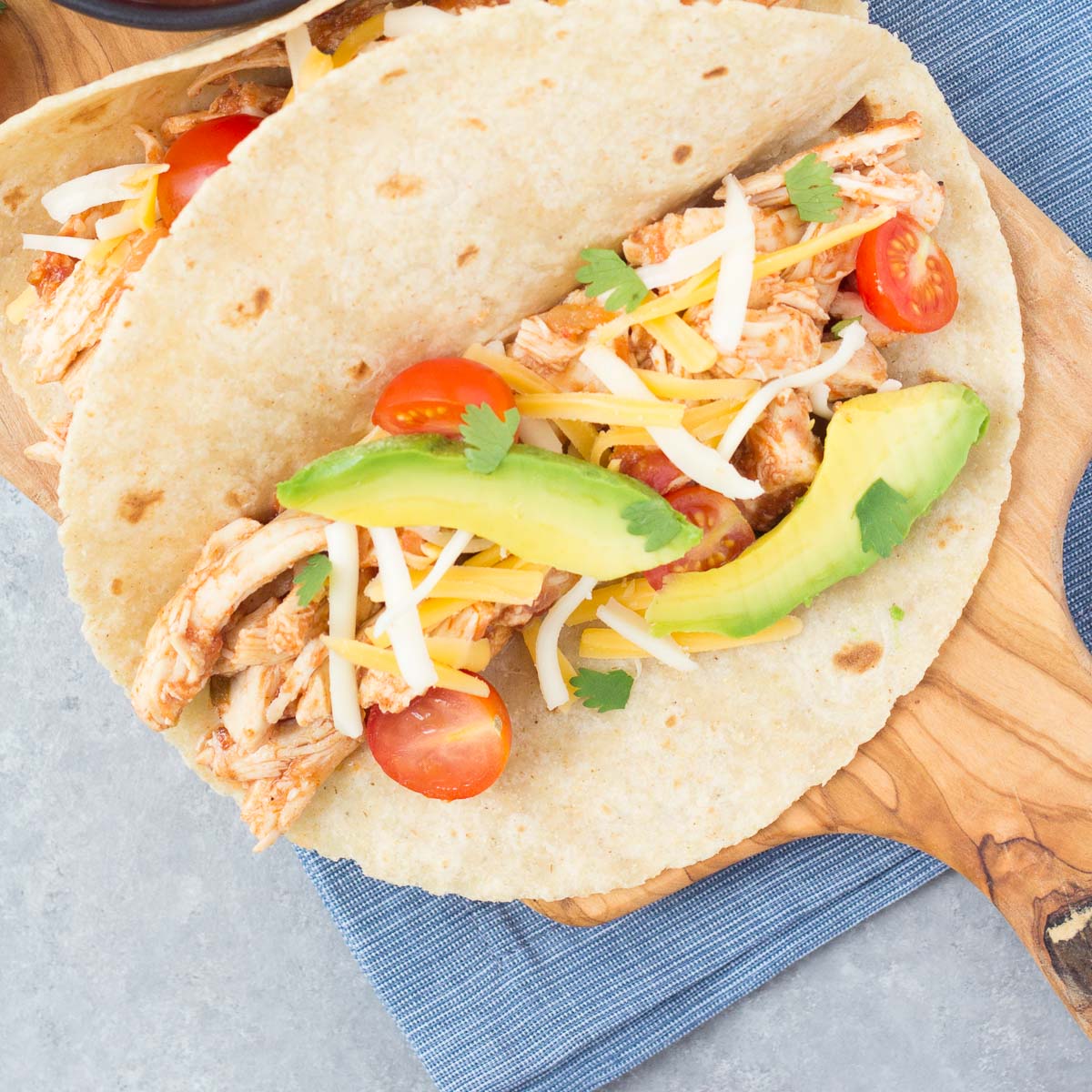 Crockpot Shredded Chicken Tacos (6-ingredient) • FIVEheartHOME