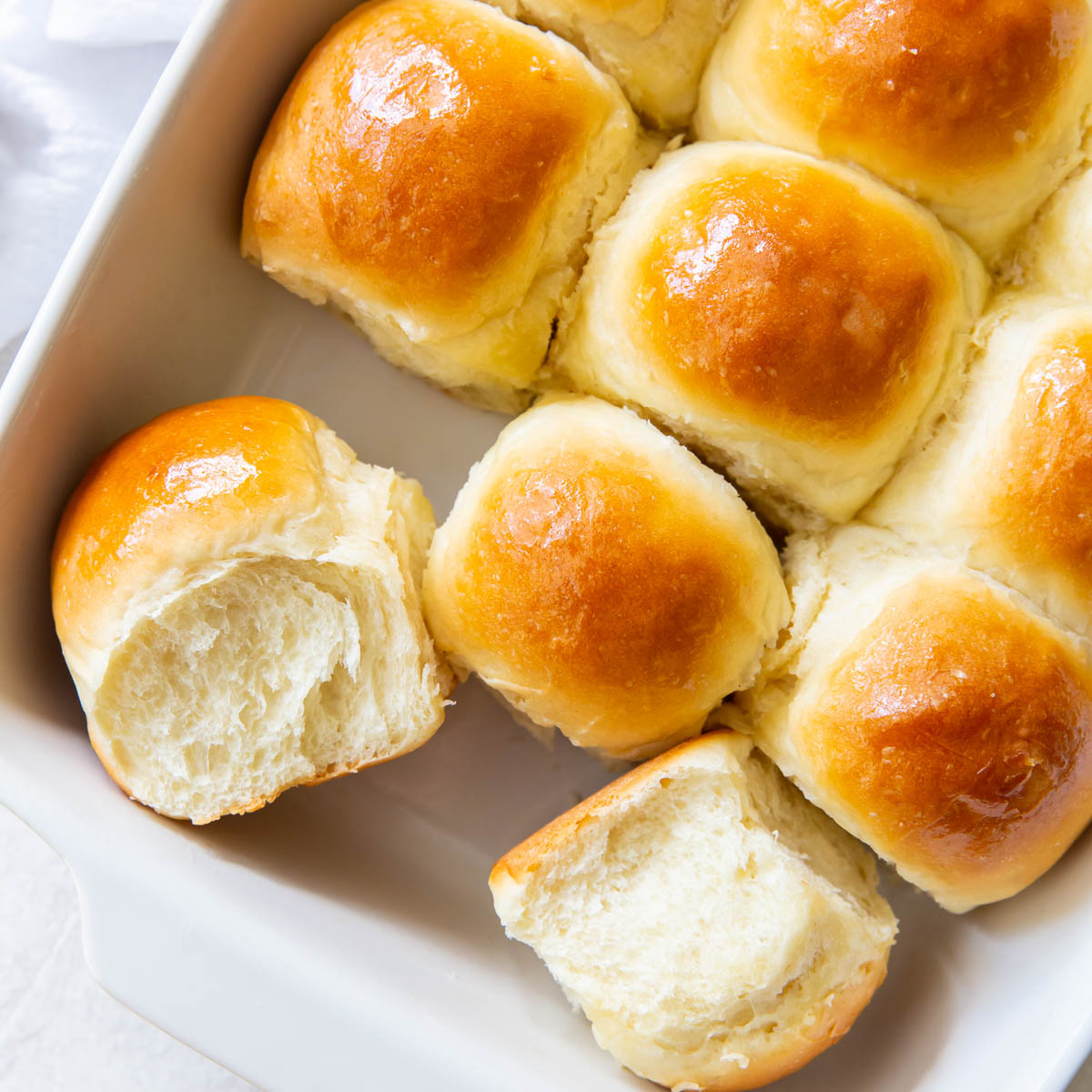 EASY DINNER ROLLS RECIPE