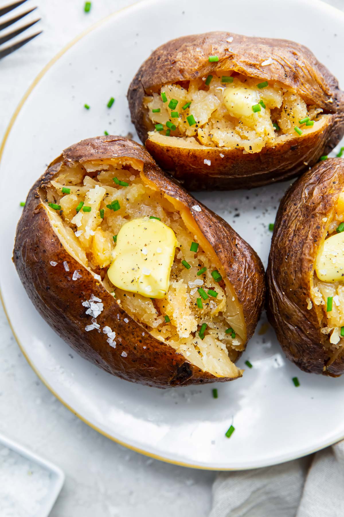 Slow Cooker Jacket Potatoes {Easiest Ever Recipe!}