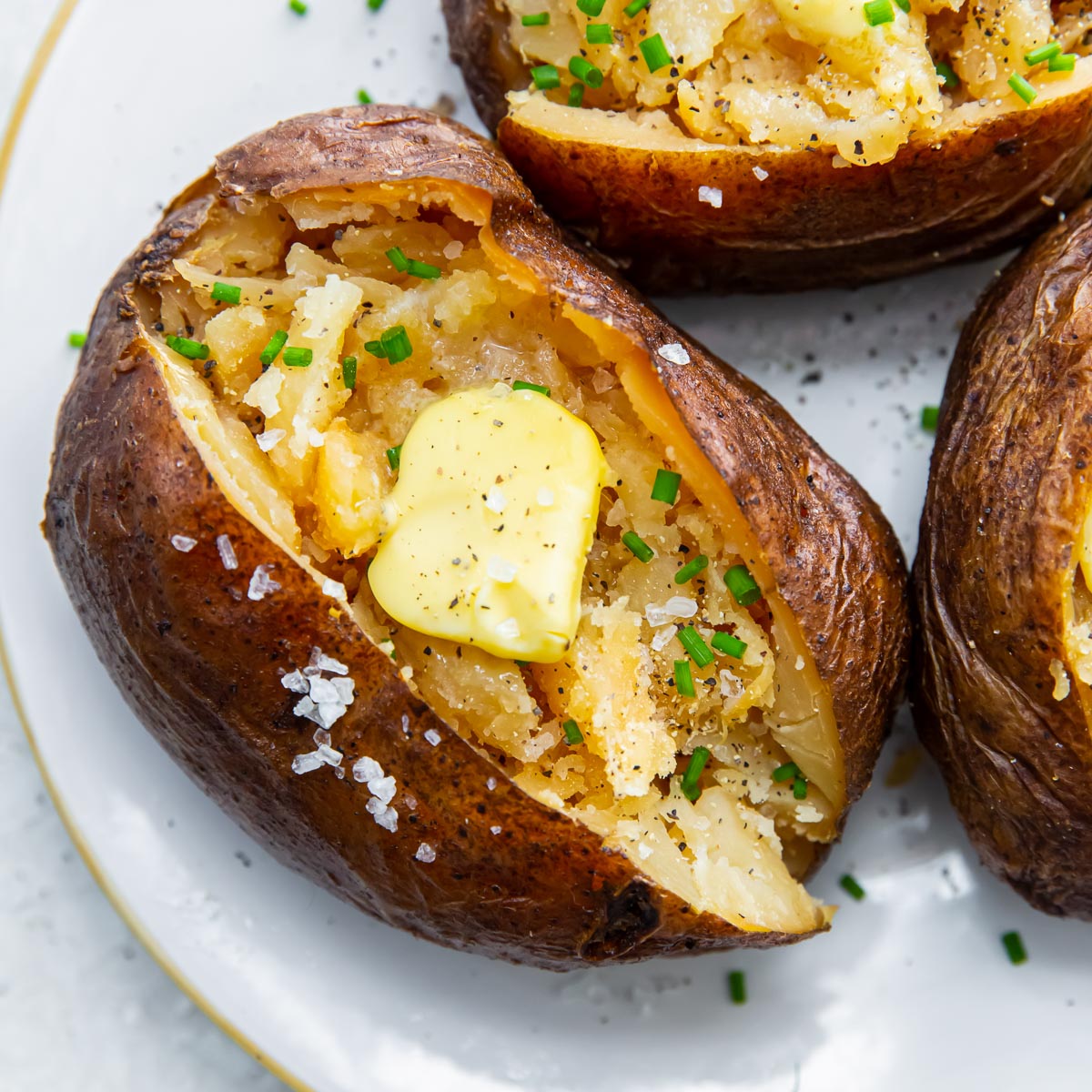 Crock Pot Garlic Potatoes - Recipes Worth Repeating