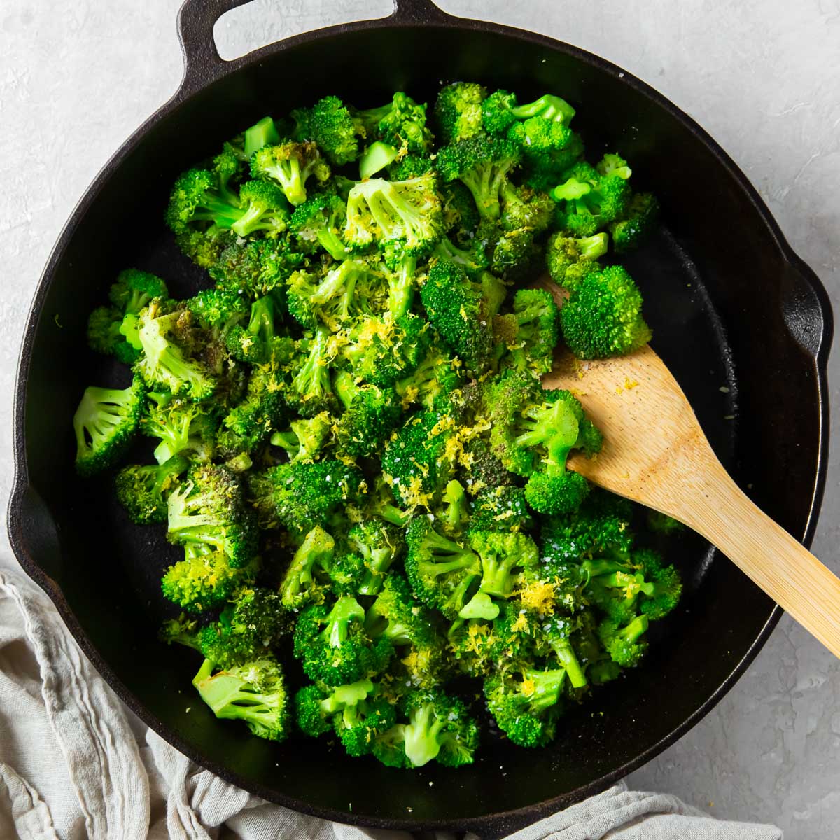 https://kristineskitchenblog.com/wp-content/uploads/2022/03/best-sauteed-broccoli-recipe-476.jpg