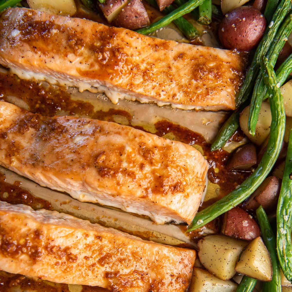 Sheet Pan Salmon with Vegetables