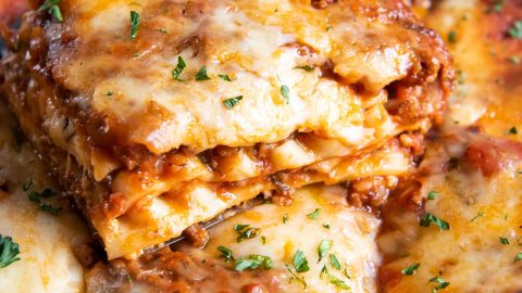 The Best Lasagna Recipe {Easy to Make!}