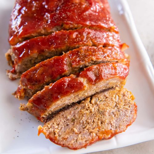 https://kristineskitchenblog.com/wp-content/uploads/2023/03/turkey-meatloaf-recipe-12-500x500.jpg