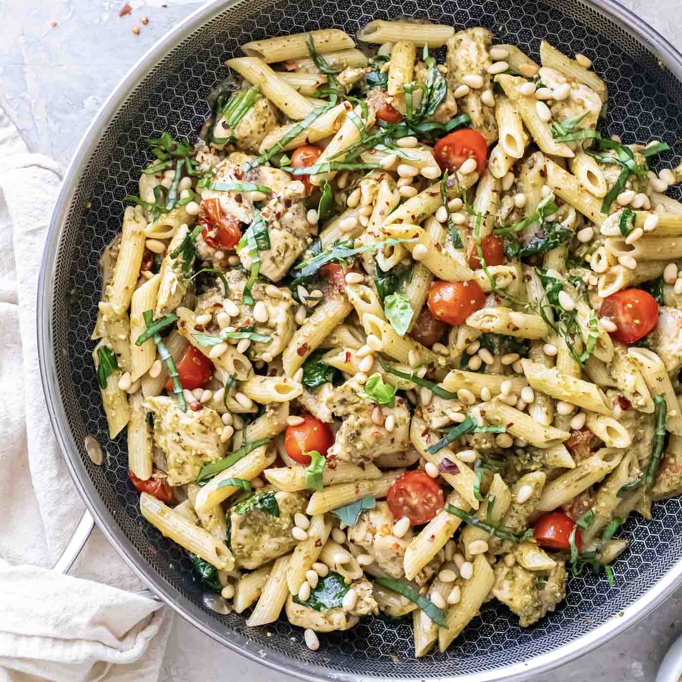 Easy Chicken Pesto Pasta