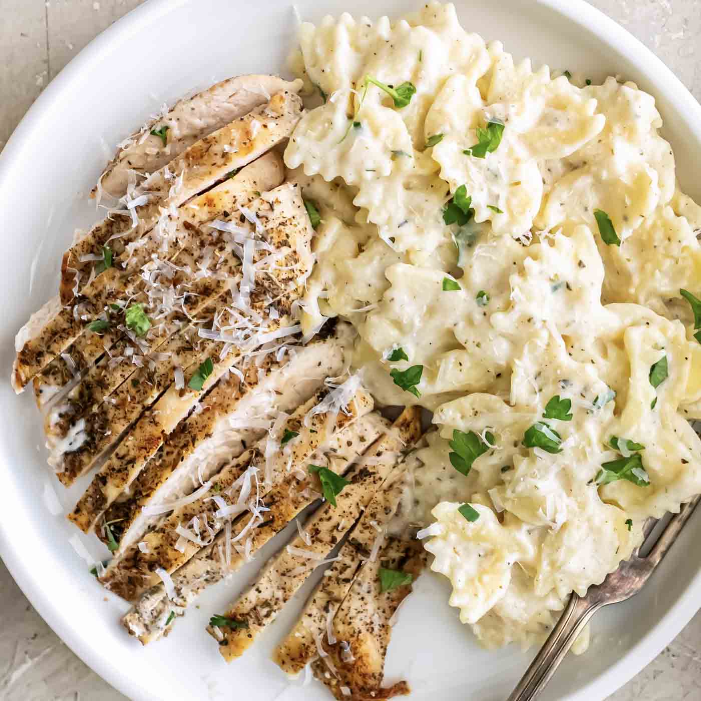 Easy Chicken Alfredo